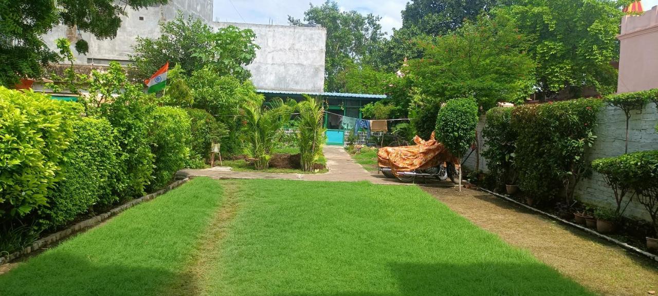 ורנאסי Maa Gauri Paying Guest House מראה חיצוני תמונה